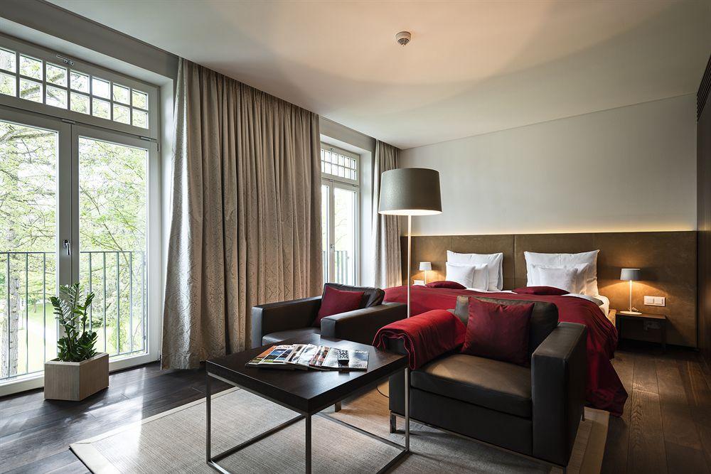 Tauroa Steirerschloessl Hotel Целтвег Екстериор снимка